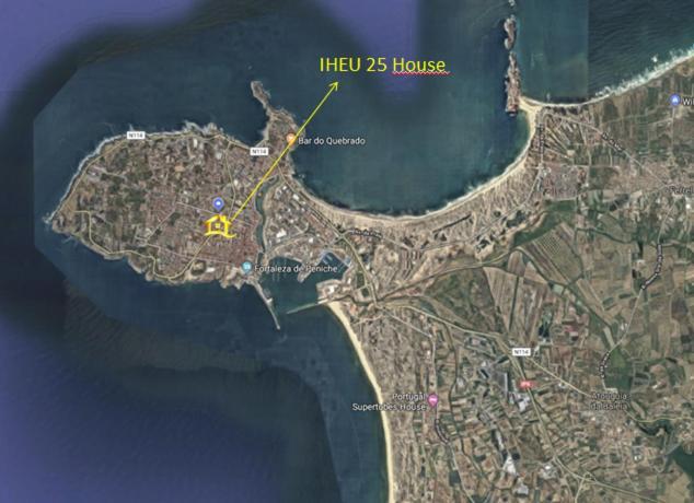 Bed and breakfast Ilheu 25 Peniche House Extérieur photo